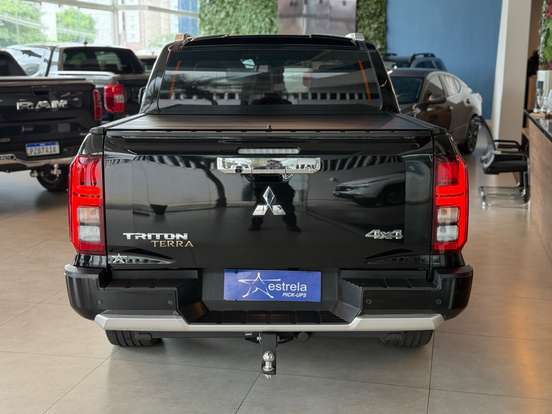 MITSUBISHI-TRITON-2.4 BITURBO DIESEL CD TERRA 4X4 AUTOMÁTICO MITSUBISHI-TRITON-2026