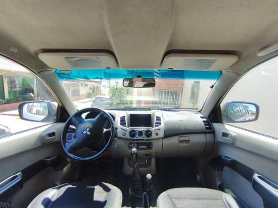 MITSUBISHI-L200 TRITON-2017
