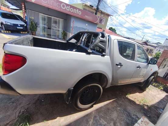 MITSUBISHI-L200 TRITON-2017