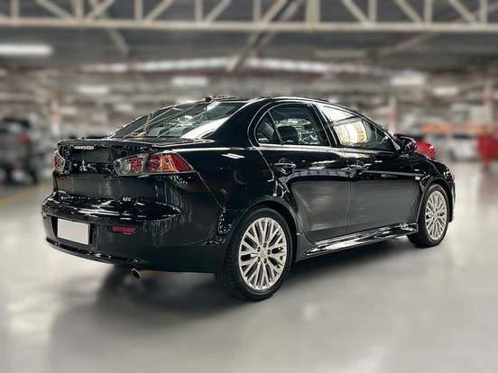 MITSUBISHI-LANCER-2016