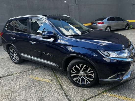 MITSUBISHI-OUTLANDER-2017