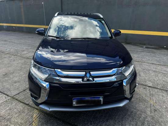 MITSUBISHI-OUTLANDER-2017