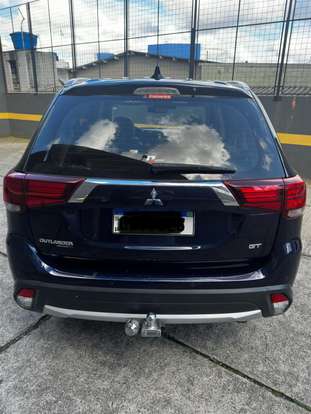 MITSUBISHI-OUTLANDER-2017