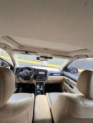 MITSUBISHI-OUTLANDER-2017