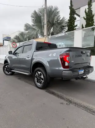 NISSAN-FRONTIER-2025