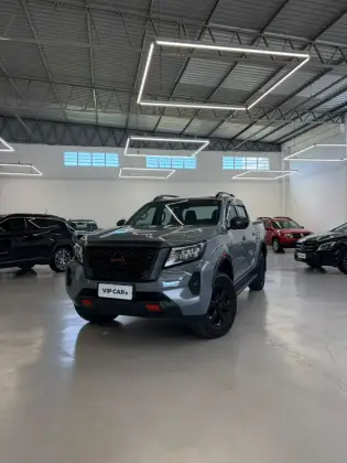 NISSAN FRONTIER 2.3 16V TURBO DIESEL PRO4X CD 4X4 AUTOMÁTICO