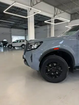 NISSAN-FRONTIER-2022