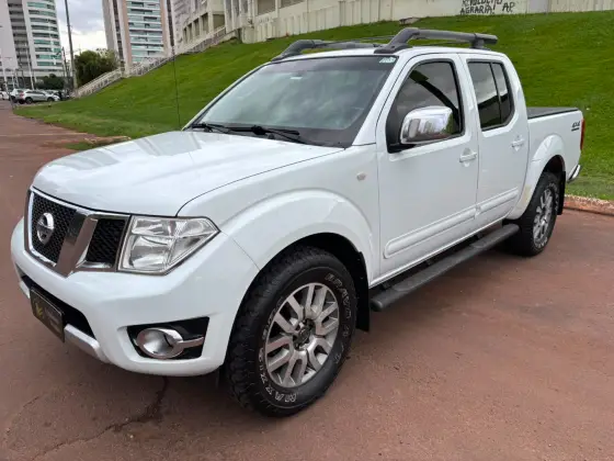 NISSAN FRONTIER 2.5 SL 4X4 CD TURBO ELETRONIC DIESEL 4P AUTOMÁTICO