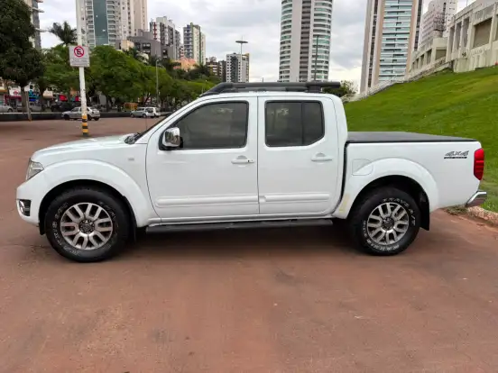 NISSAN-FRONTIER-2.5 SL 4X4 CD TURBO ELETRONIC DIESEL 4P AUTOMÁTICO NISSAN-FRONTIER-2014