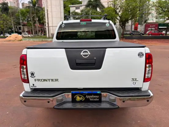 NISSAN-FRONTIER-2014