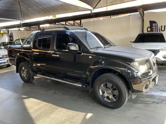 NISSAN-FRONTIER-2011