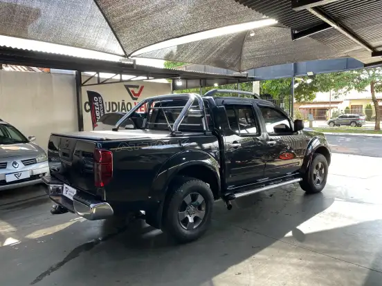 NISSAN-FRONTIER-2011