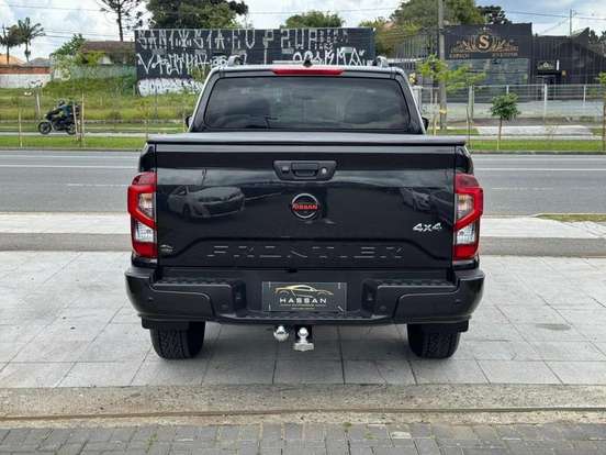 NISSAN-FRONTIER-2022