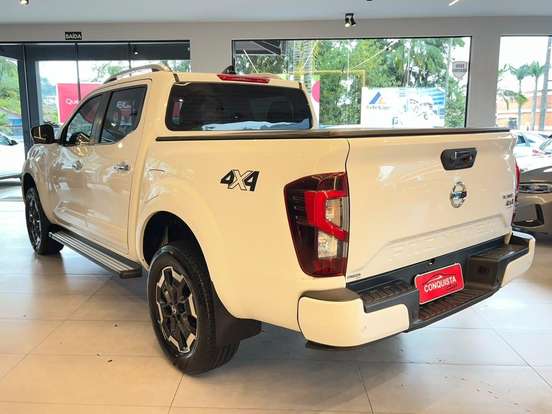 NISSAN-FRONTIER-2022