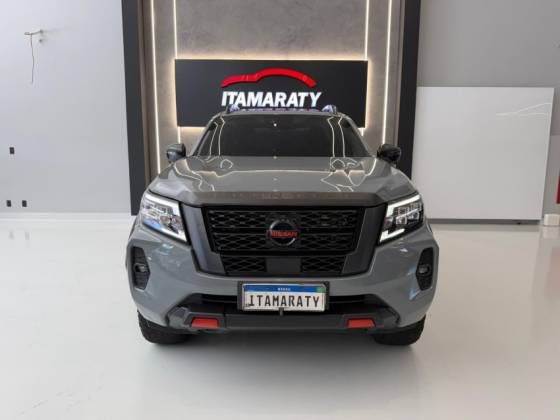 NISSAN FRONTIER 2.3 16V TURBO DIESEL PRO4X CD 4X4 AUTOMÁTICO