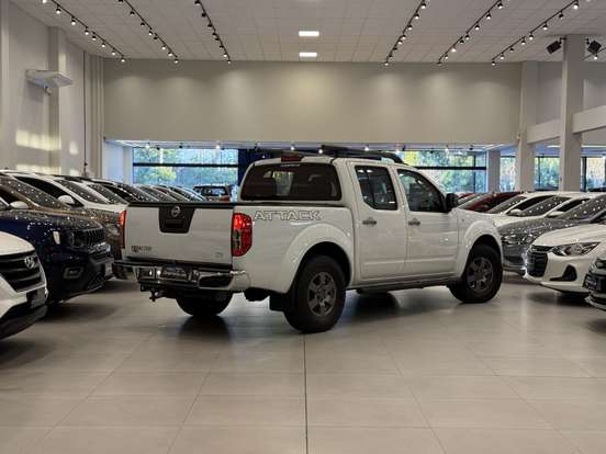 NISSAN-FRONTIER-2016