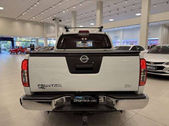 NISSAN-FRONTIER-2016