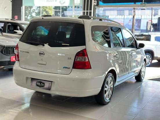 NISSAN-GRAND LIVINA-1.8 SL 16V FLEX 4P AUTOMÁTICO NISSAN-GRAND LIVINA-2012