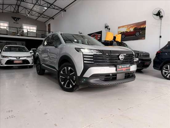 NISSAN-KICKS-2025