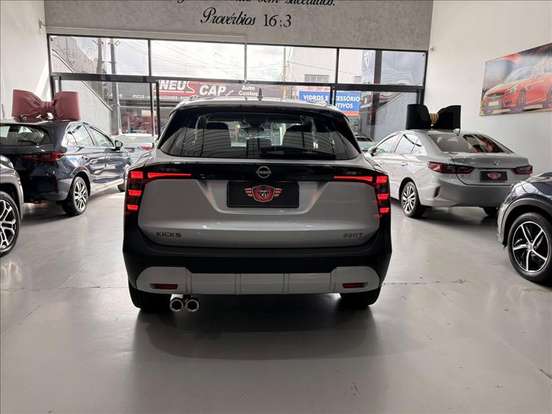 NISSAN-KICKS-2025