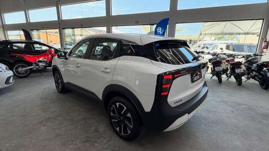 NISSAN-KICKS-2025
