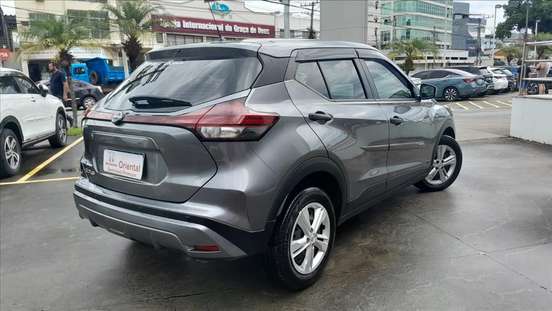 NISSAN-KICKS-2023