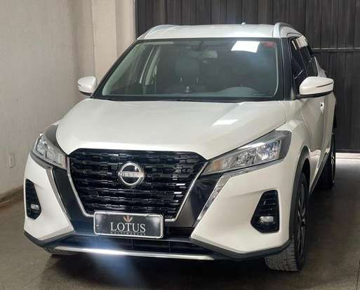NISSAN-KICKS-2023