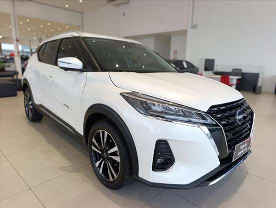 NISSAN-KICKS-2023
