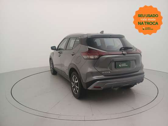 NISSAN-KICKS-2023