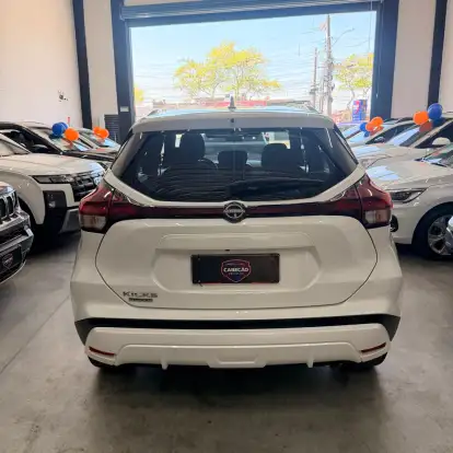 NISSAN-KICKS PLAY-2025
