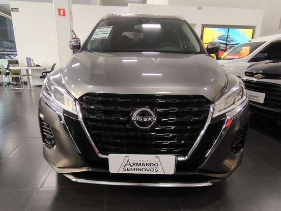 NISSAN-KICKS PLAY-2025