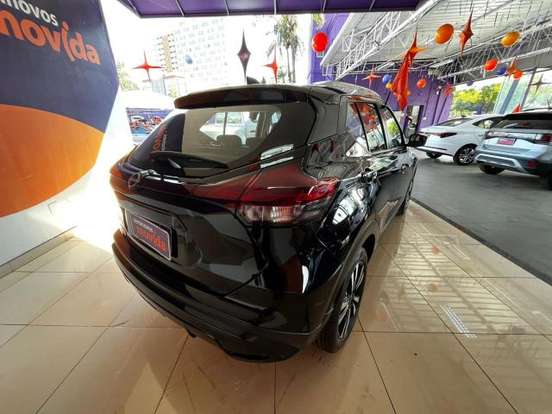 NISSAN-KICKS PLAY-2025