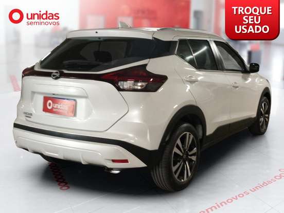 NISSAN-KICKS PLAY-2025