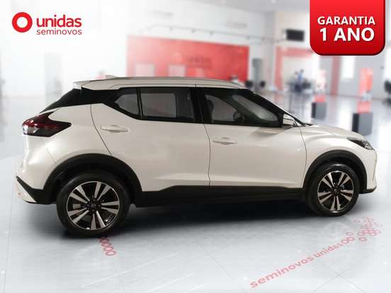 NISSAN-KICKS PLAY-2025