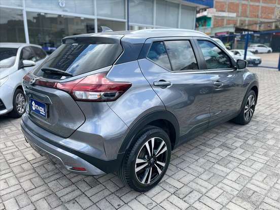 NISSAN-KICKS PLAY-2025