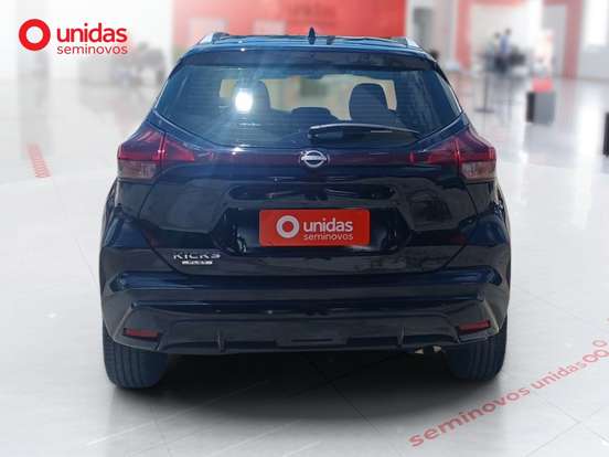 NISSAN-KICKS PLAY-2025