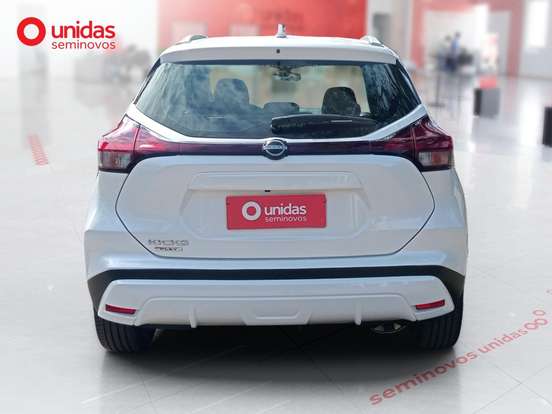NISSAN-KICKS PLAY-2025