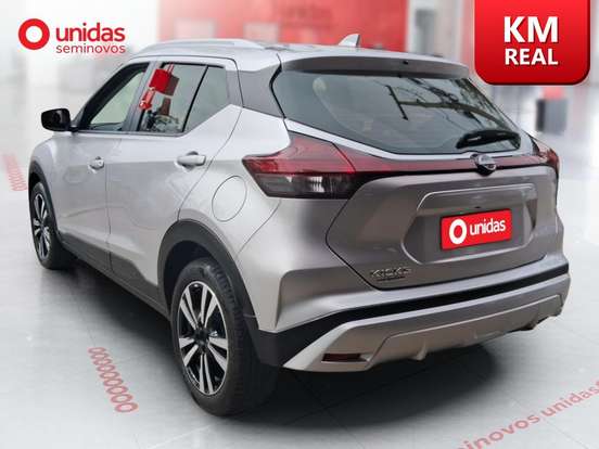 NISSAN-KICKS PLAY-2025