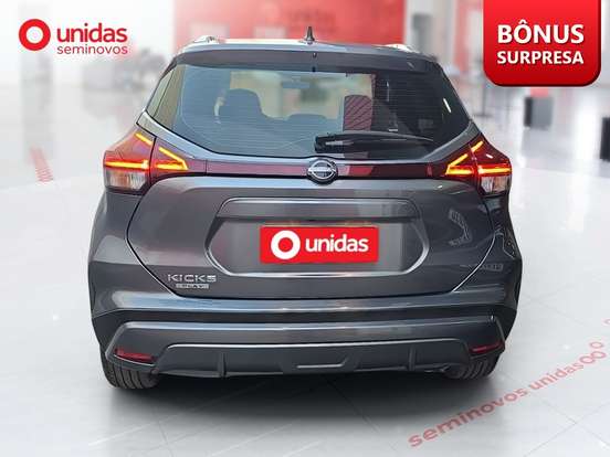NISSAN-KICKS PLAY-2025