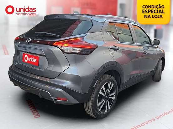 NISSAN-KICKS PLAY-2025