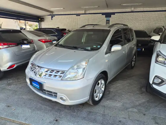 NISSAN LIVINA 1.8 SL 16V FLEX 4P AUTOMÁTICO