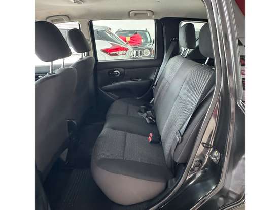 NISSAN-LIVINA-2014