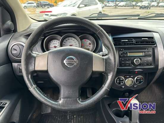 NISSAN-LIVINA-1.8 SL X-GEAR 16V FLEX 4P AUTOMÁTICO NISSAN-LIVINA-2013