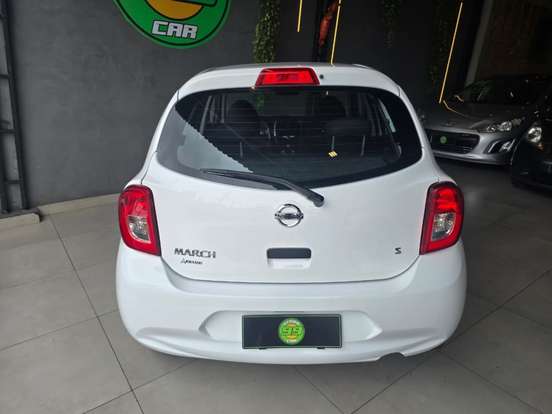 NISSAN-MARCH-2016