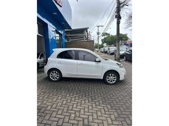 NISSAN-MARCH-2016