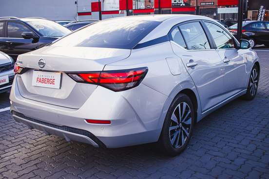 NISSAN-SENTRA-2023