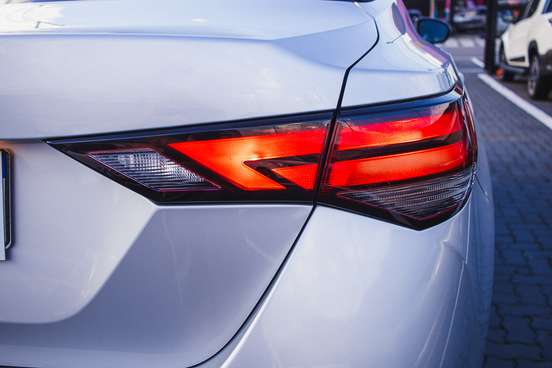 NISSAN-SENTRA-2023