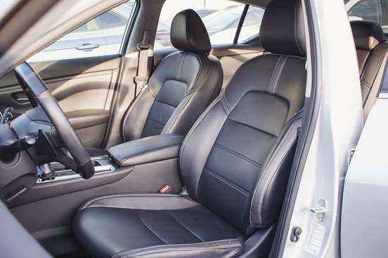 NISSAN-SENTRA-2023