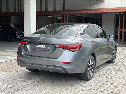 NISSAN-SENTRA-2023