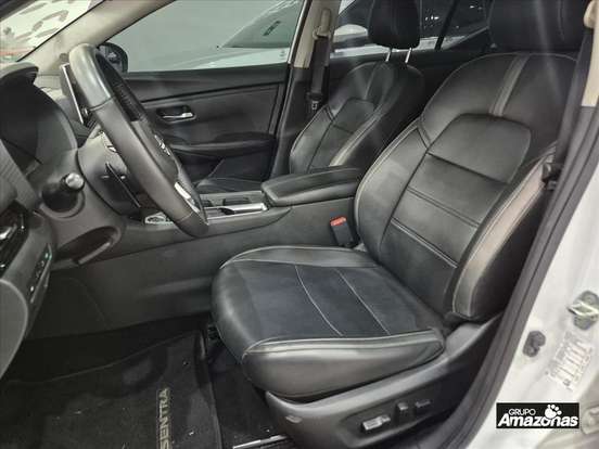 NISSAN-SENTRA-2024